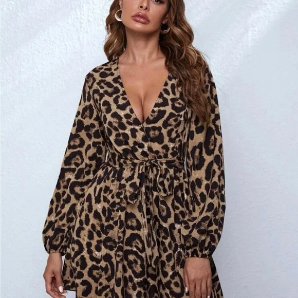 Shein belted lepore Dress - Picture 2 of 3